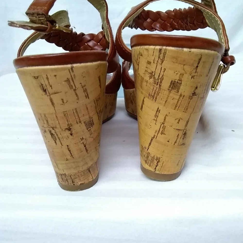 UNISA Womens Sandals 3.5